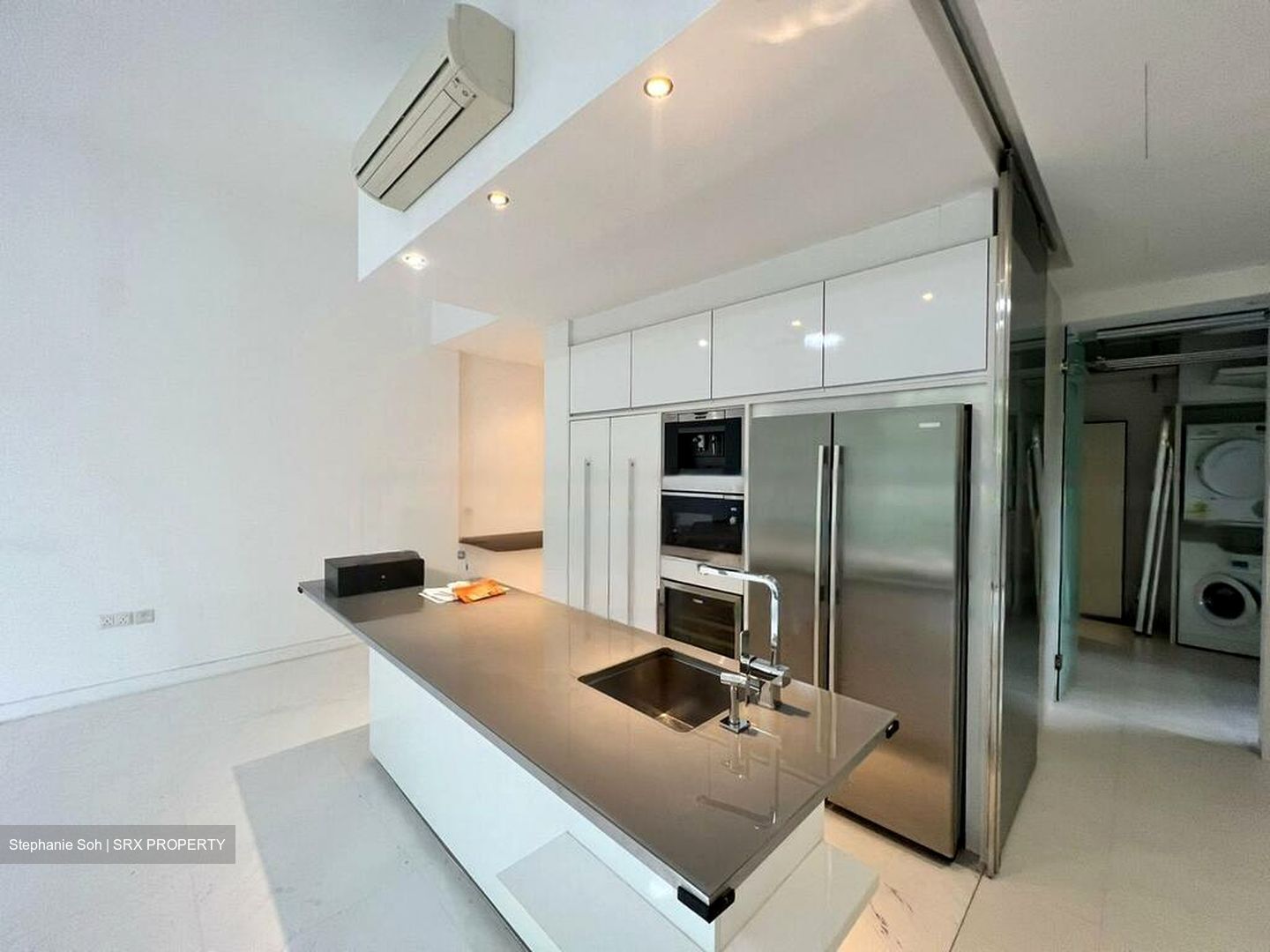 SilverSea (D15), Condominium #447427331